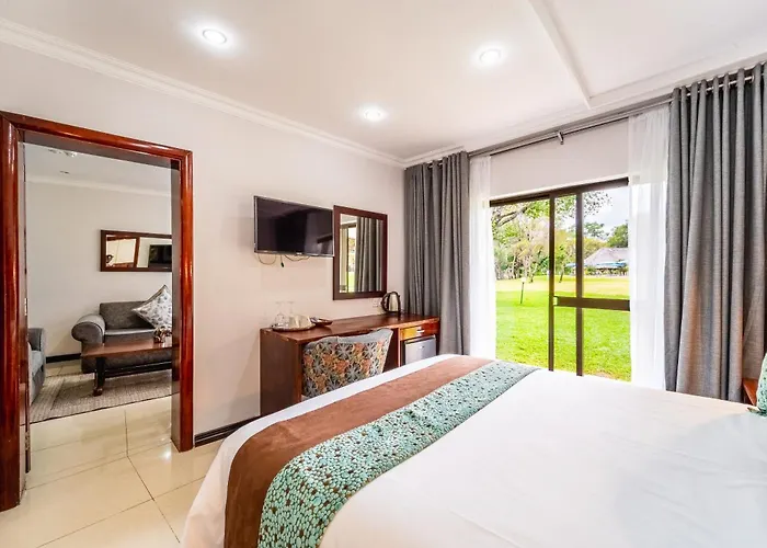 Azambezi River Lodge