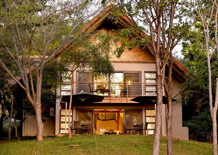 Victoria Falls Safari Suites